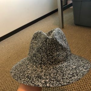 B&W forever 21 hat